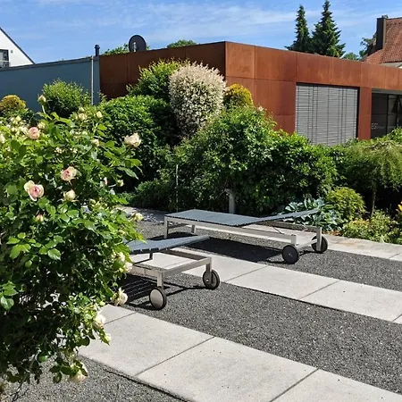 Rotes Ross 3* إرلانجن